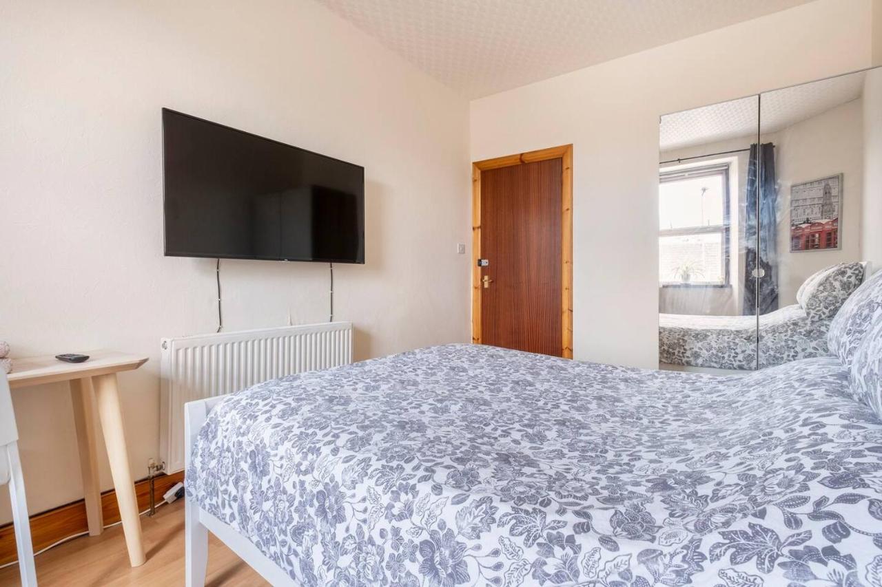 2 Bed Ness - Court Appartamento